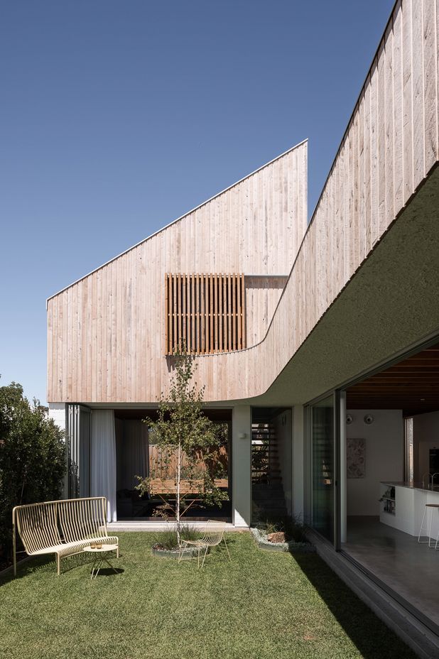 East Fremantle House by Nic Brunsdon | Photography by Dion Robeson