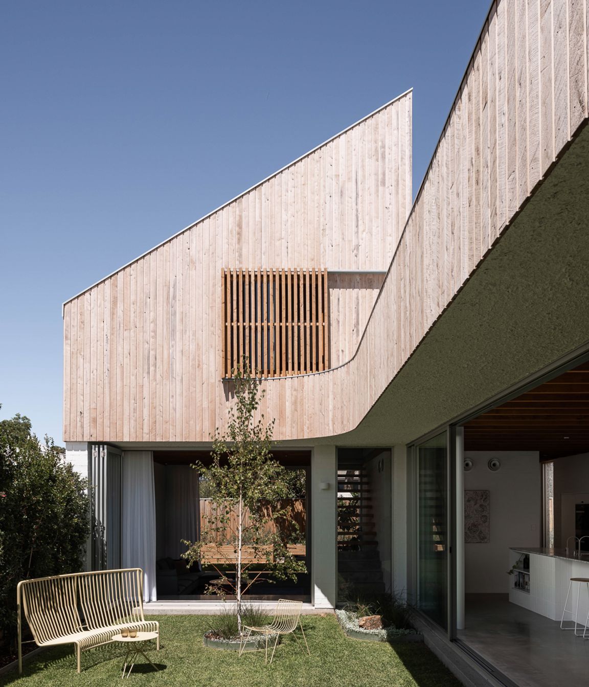 East Fremantle House by Nic Brunsdon | Photography by Dion Robeson