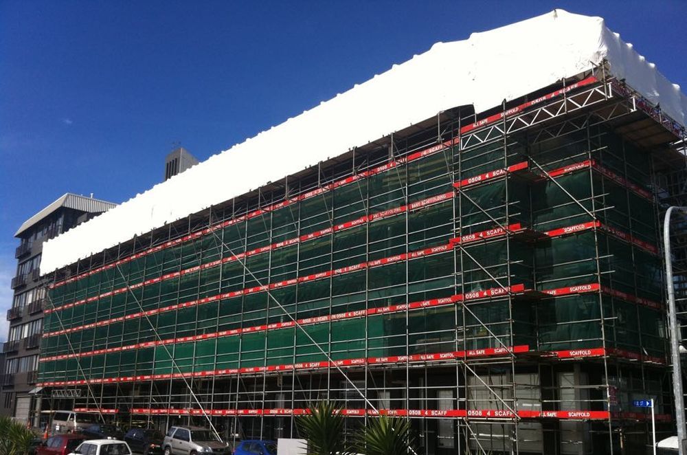 One of the advantages of shrink wrapping over traditional tarpaulins includes allowing contractors to continue working unimpeded on a build, whatever the weather.