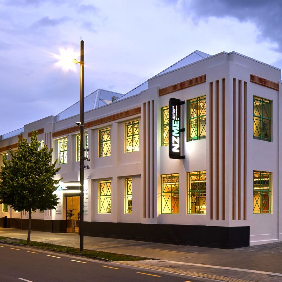 After the tremor: project managing a sympathetic restoration with an agile attitude in Christchurch