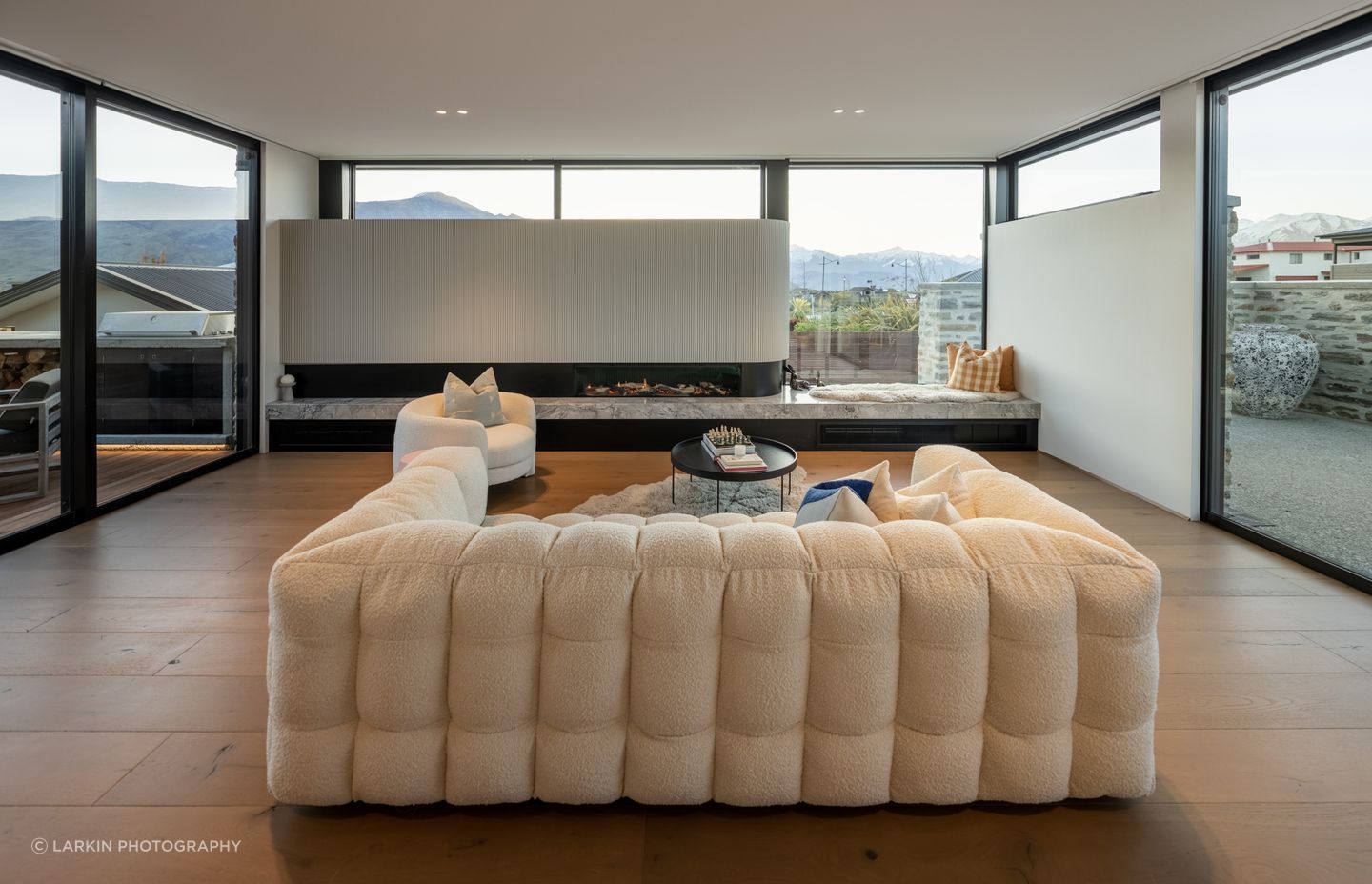 Curves soften spaces throughout the home