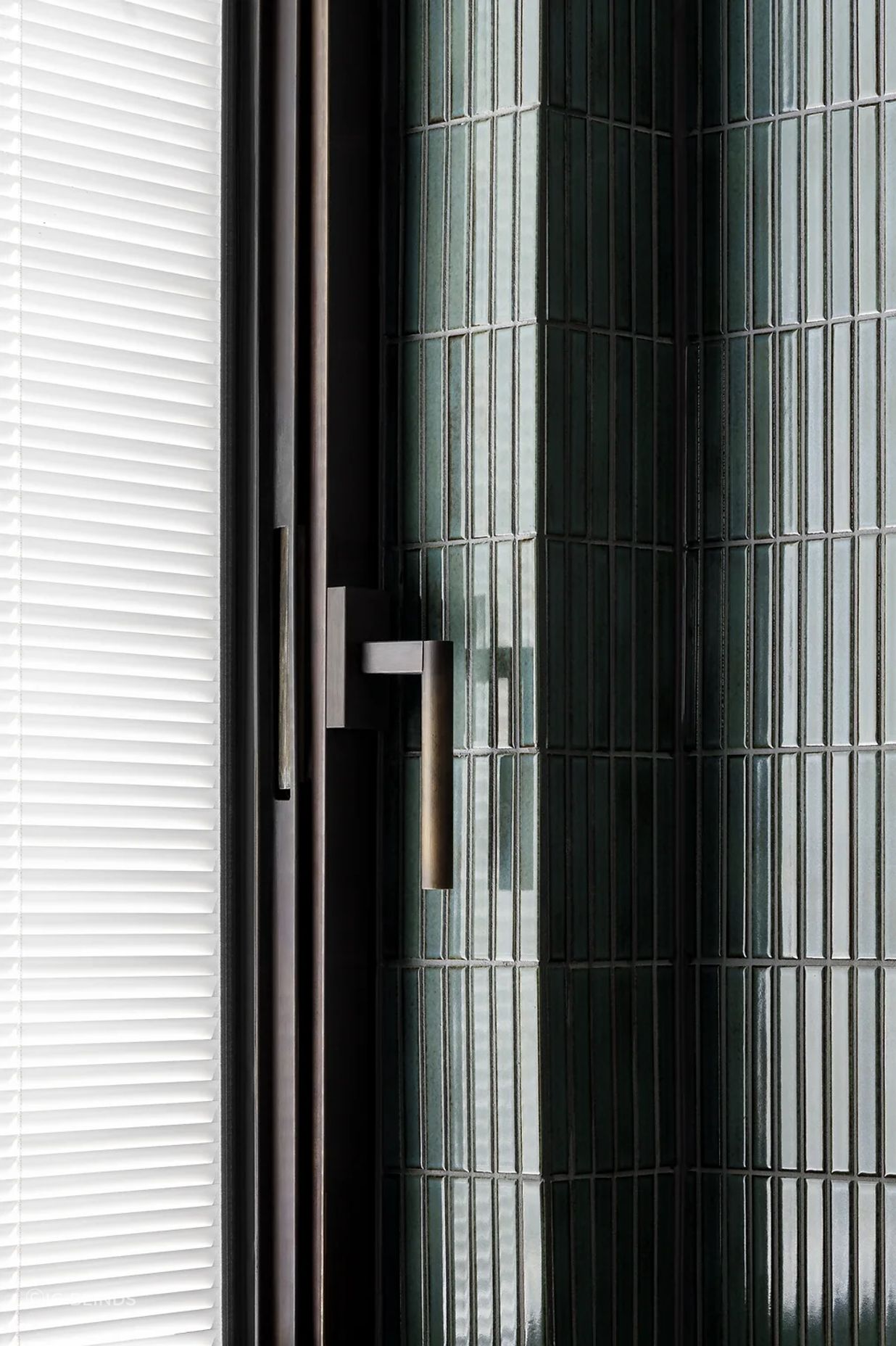 One Sydney Harbour is a prime example of the way expertly designed products and finishes can be used to create a living space that is high-end both functionally and aesthetically.