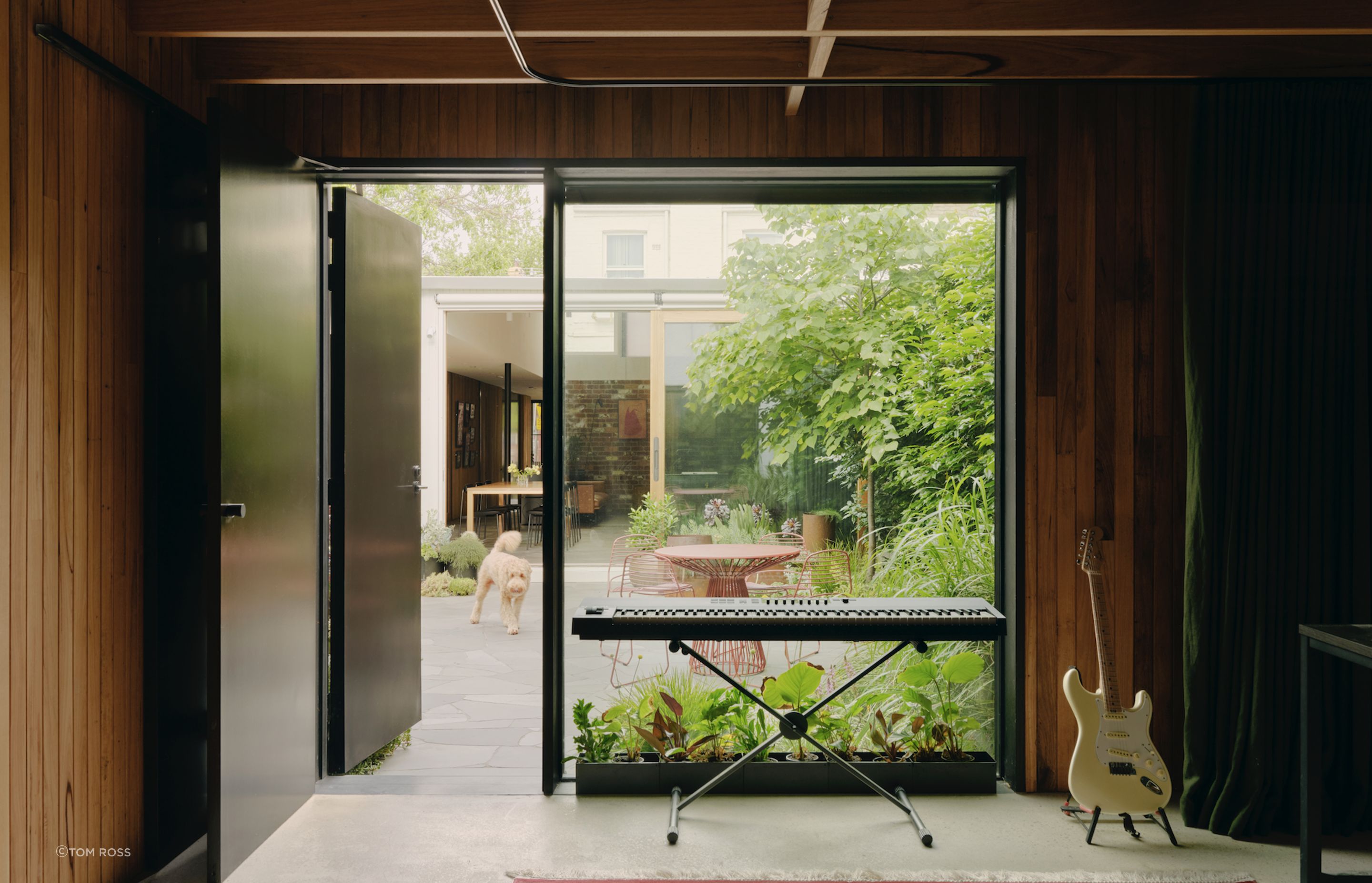 Onlookers should feel an unmistakable sense of cohesion within the vibrant Fitzroy landscape.