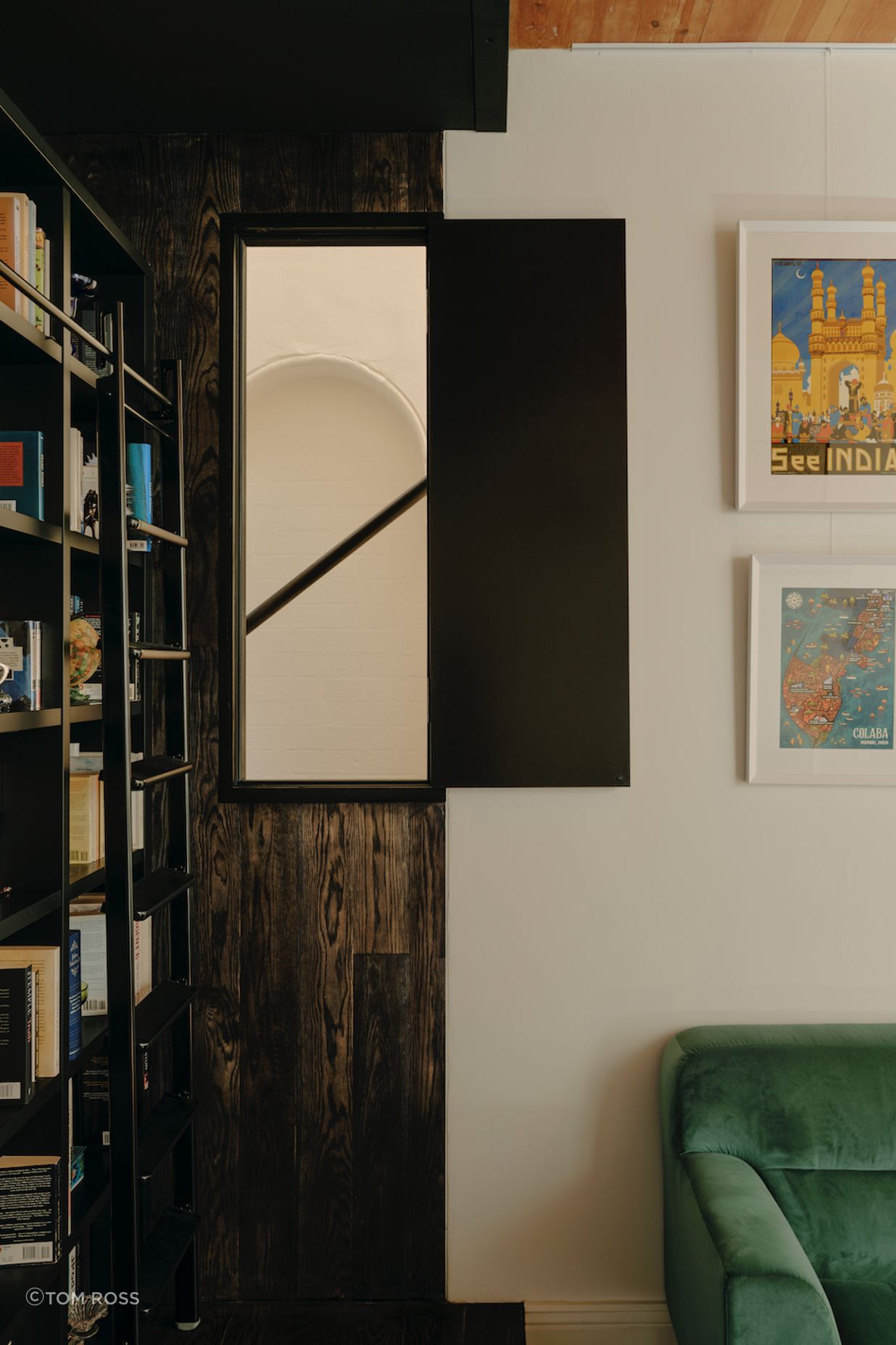 The project becomes an exploration of bridging the old world and the modern day, effortlessly morphing the existing Victorian site with a contemporary intervention.