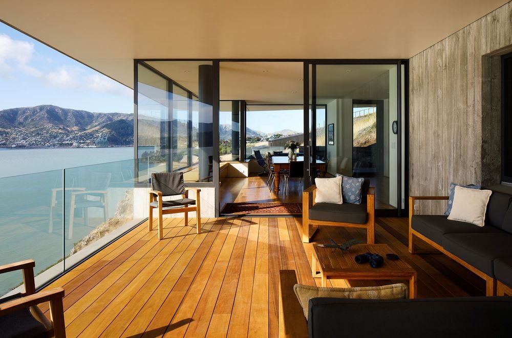 The large overhanging roof creates and outdoor room with views right across the main living areas.