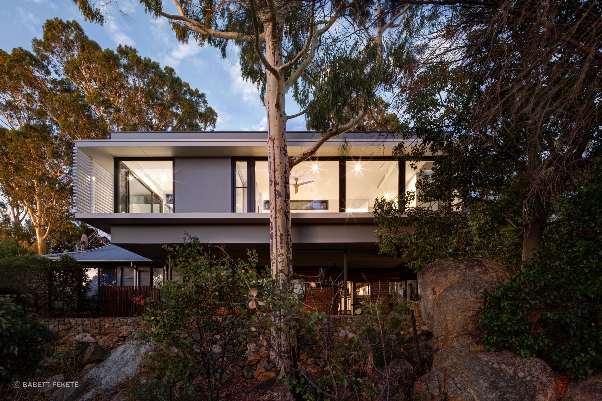 The final outcome is a one-of-a-kind structure that sits snugly in its bushland setting that well and truly exceeded the expectations of the architects and homeowners alike.