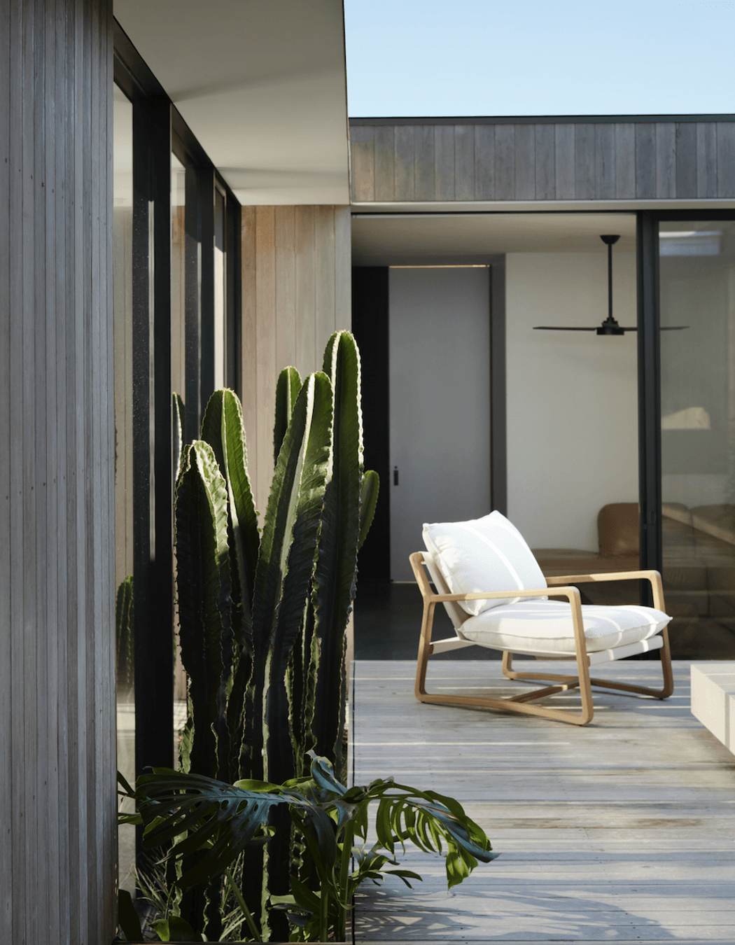 Oystercatcher House made more sense with that relaxed beach house energy, yet this time combined with an air of sophistication.