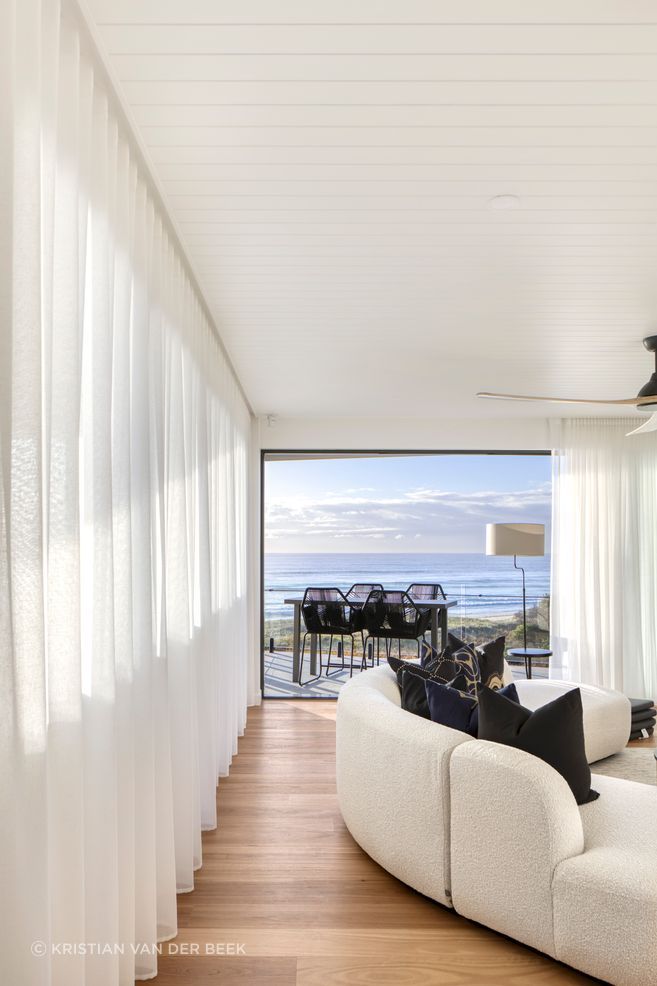 Uninterrupted views from every level of the home
