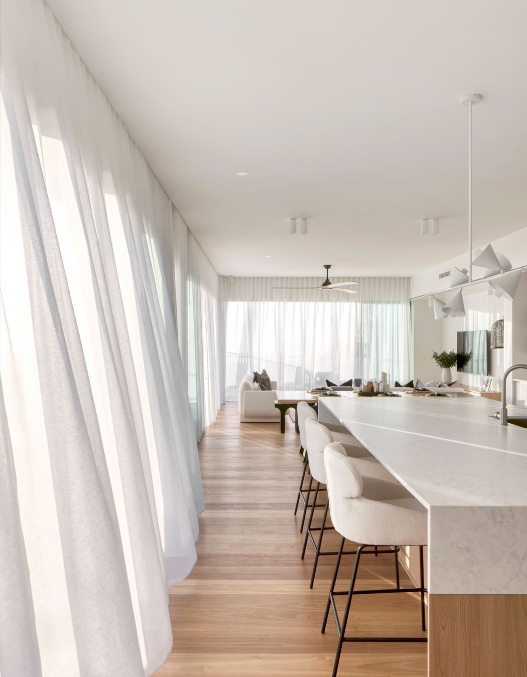 The Currumbin Beach House - abundant with natural light | Studio Habitat Architects