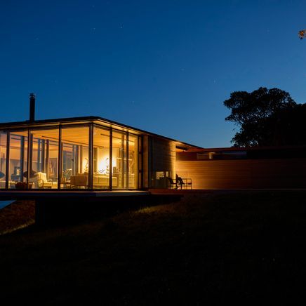 A light-filled home pays homage to the landscape, taking in spectacular views to Ocean Beach.