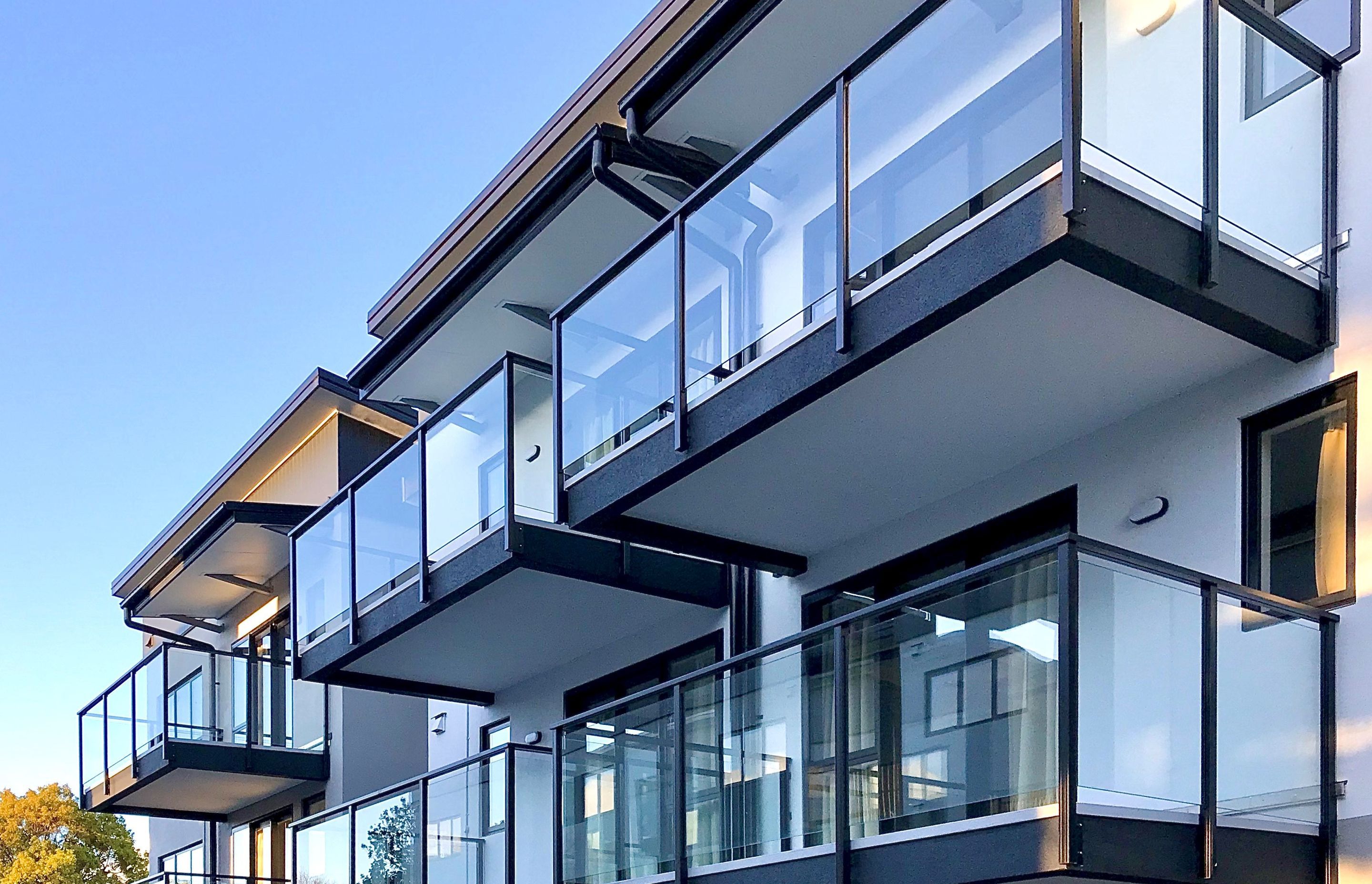 Specifying balustrade systems for the urban dwelling