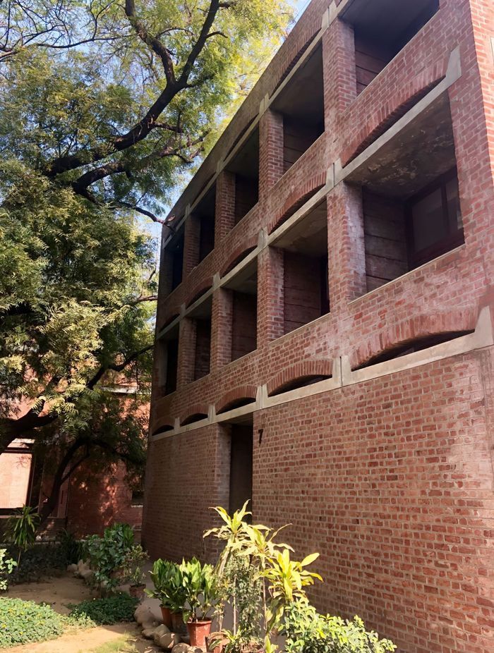 A Fascinating journey to Louis Kahn’s Indian Institute of Management Ahmedabad, India