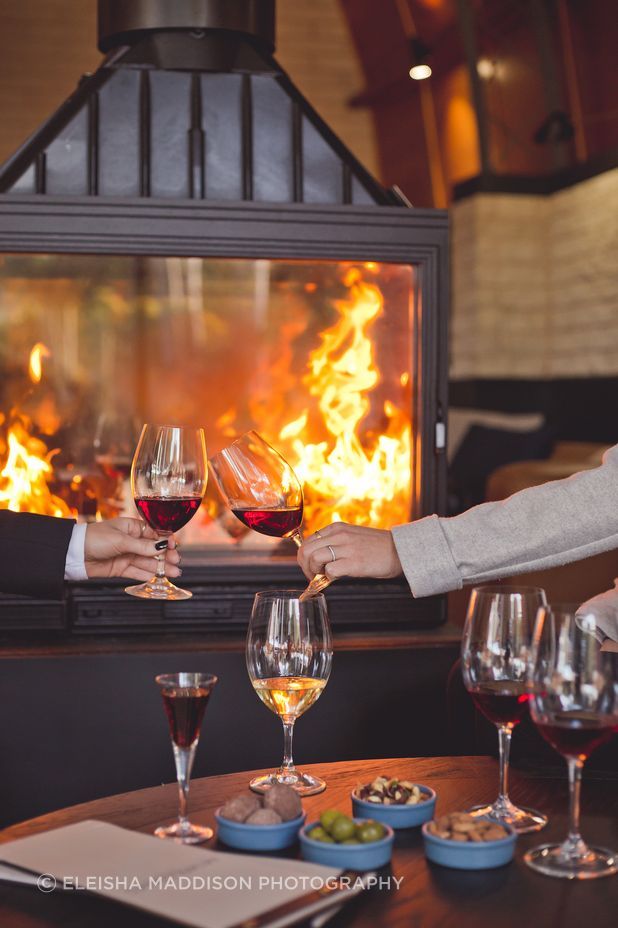SG-MV8000-4S-The-Barrel-McWilliams-Calabria-Wines-Griffith-NSW-Fireplace-3-v2-1.jpg