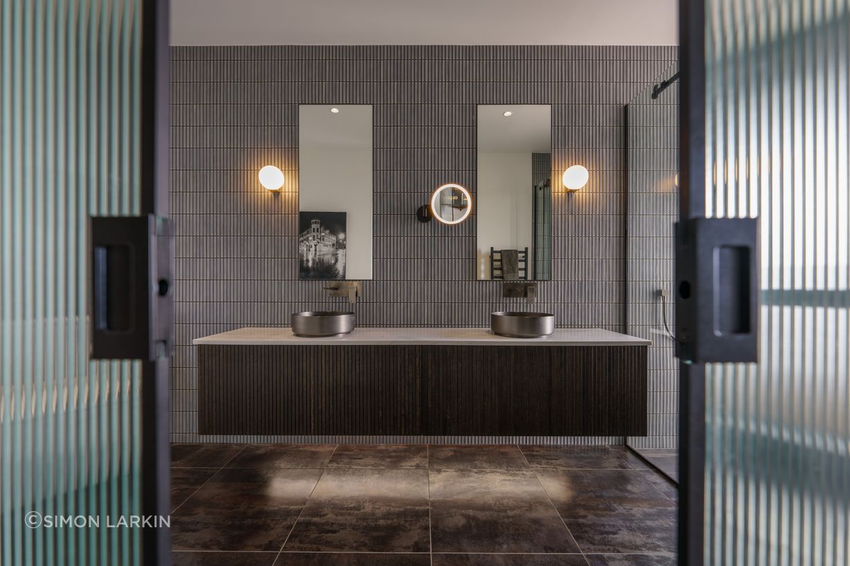 Elegant ensuite bathroom