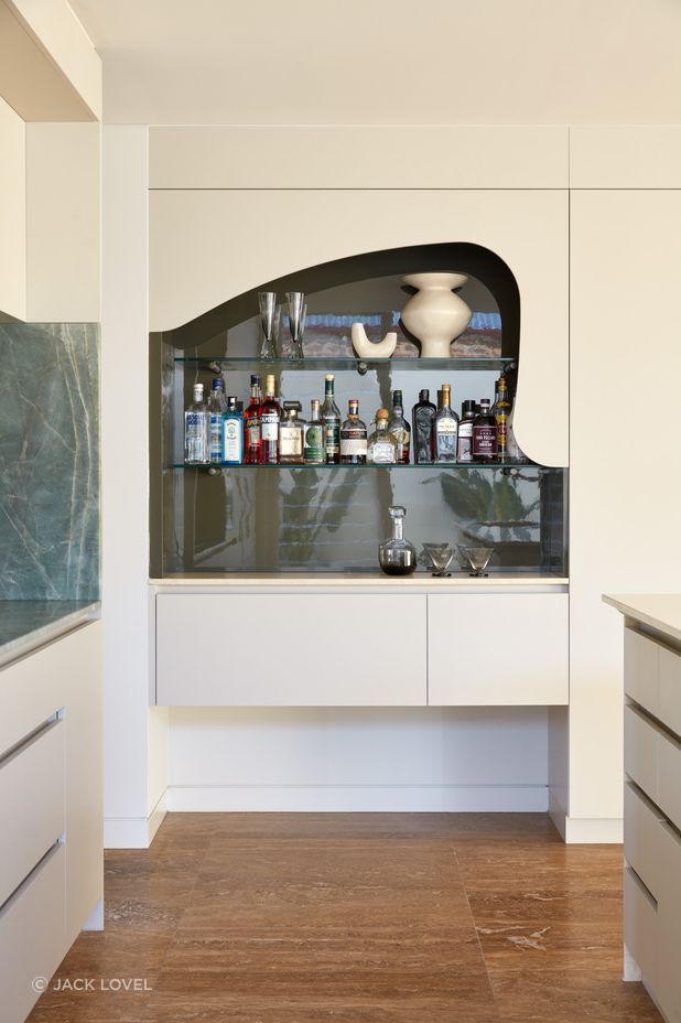 A sensory experience of texture, light and geometrical perfection.