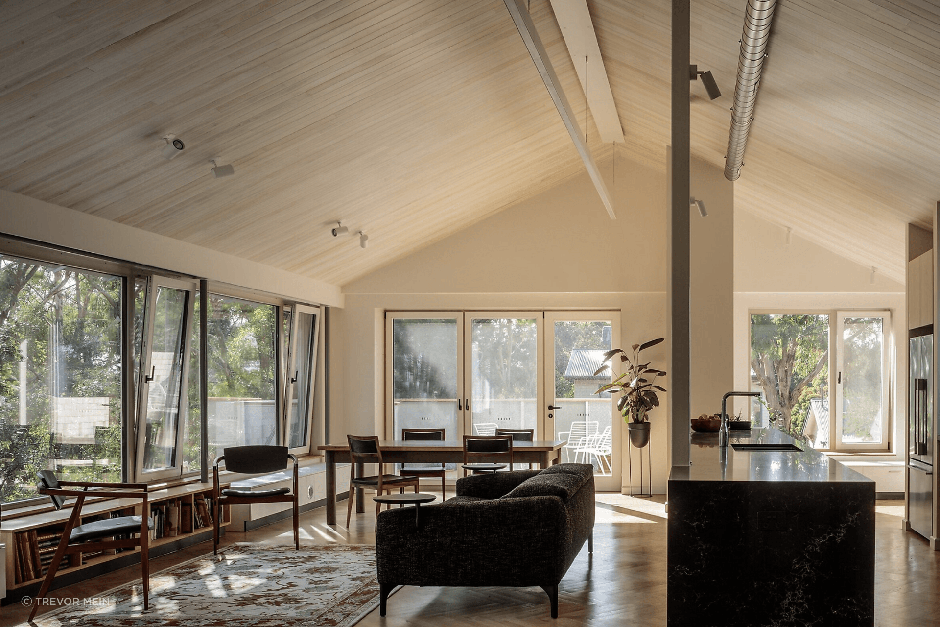 The homeowners wanted a low-energy house they could enjoy over a long period of time, a home that would outlive them, that would be comfortable and timeless.