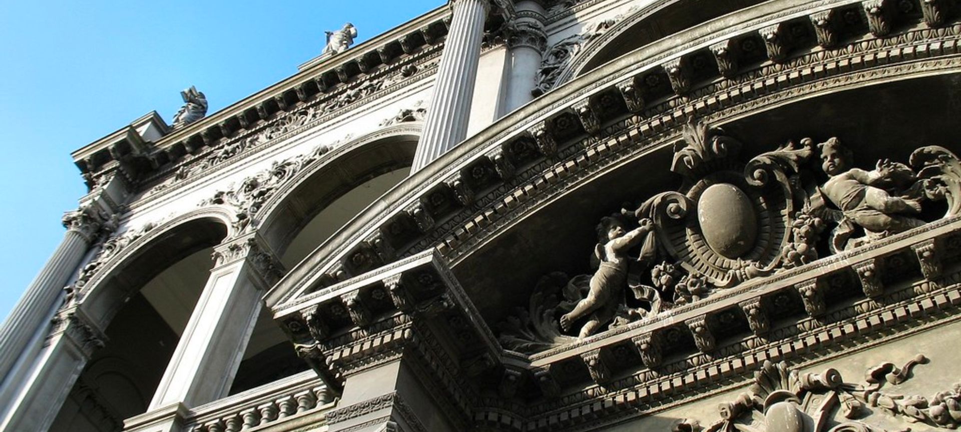 banner