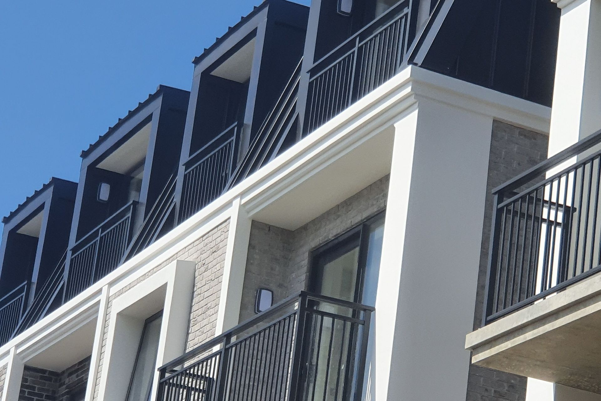 Specifying balustrade systems for the urban dwelling
