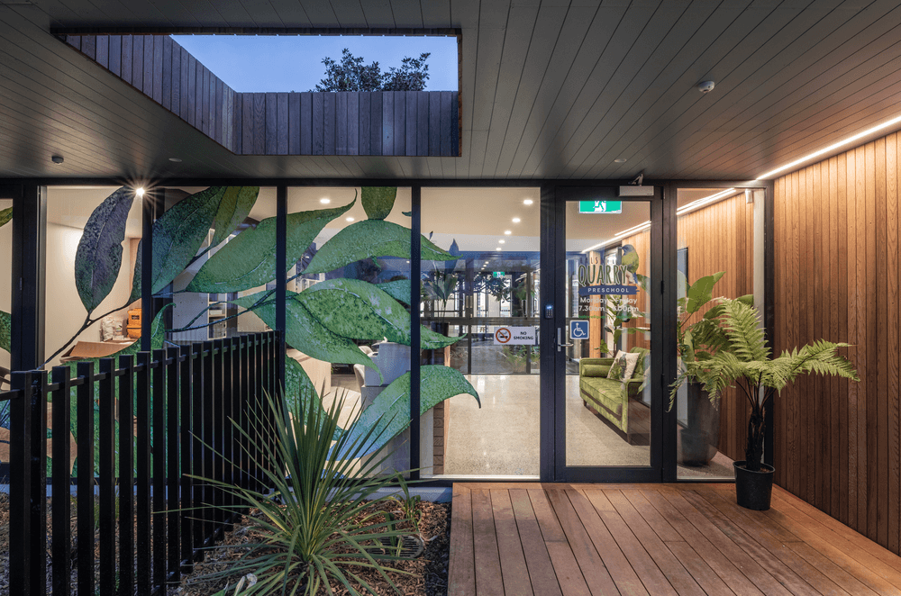 There’s a sense of ease and serenity here, with the timber contrasting nicely with the rawness of exposed concrete floors.