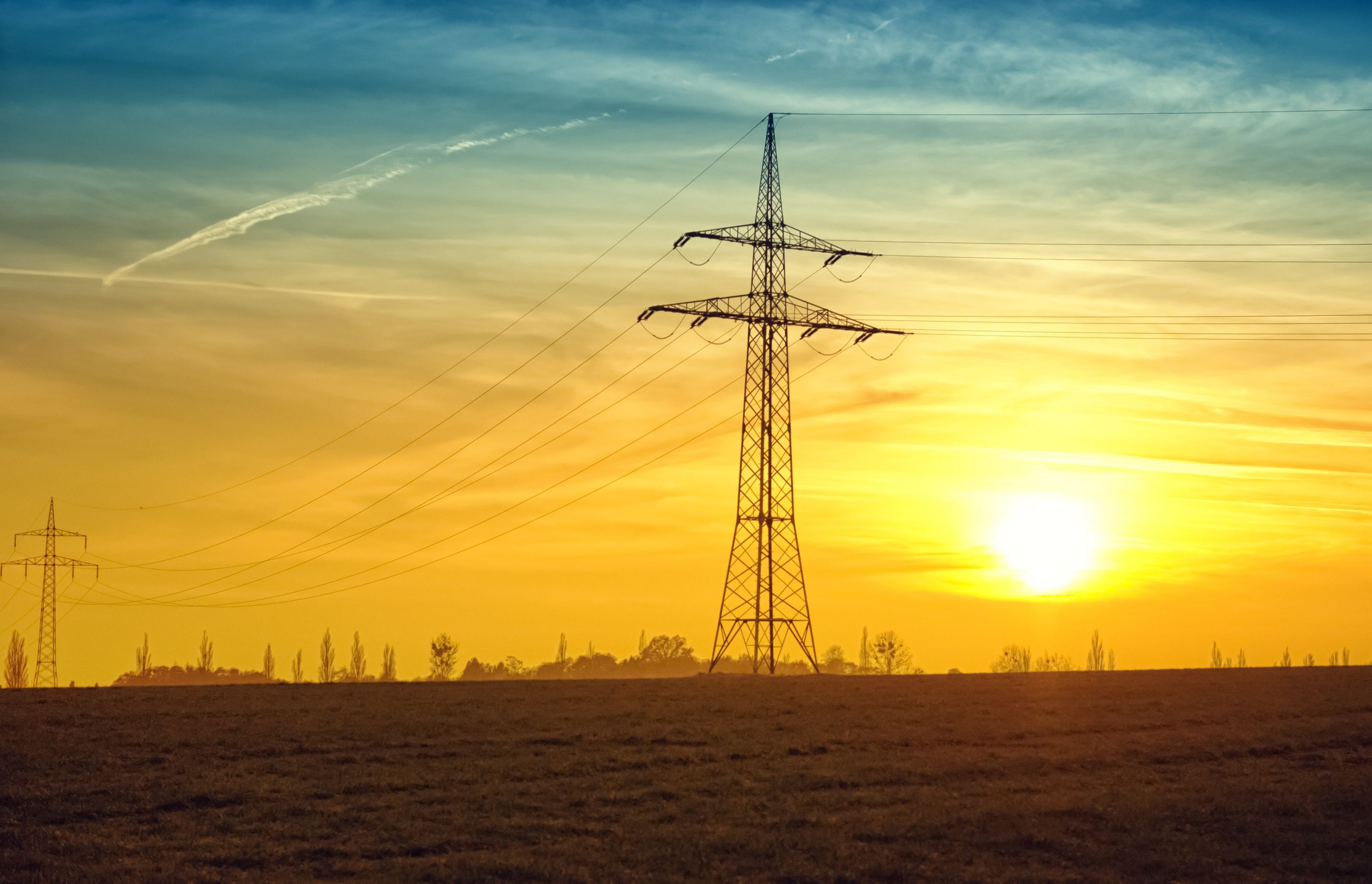 Connecting to the grid still has its benefits even with a self-sufficient solar system installed.
