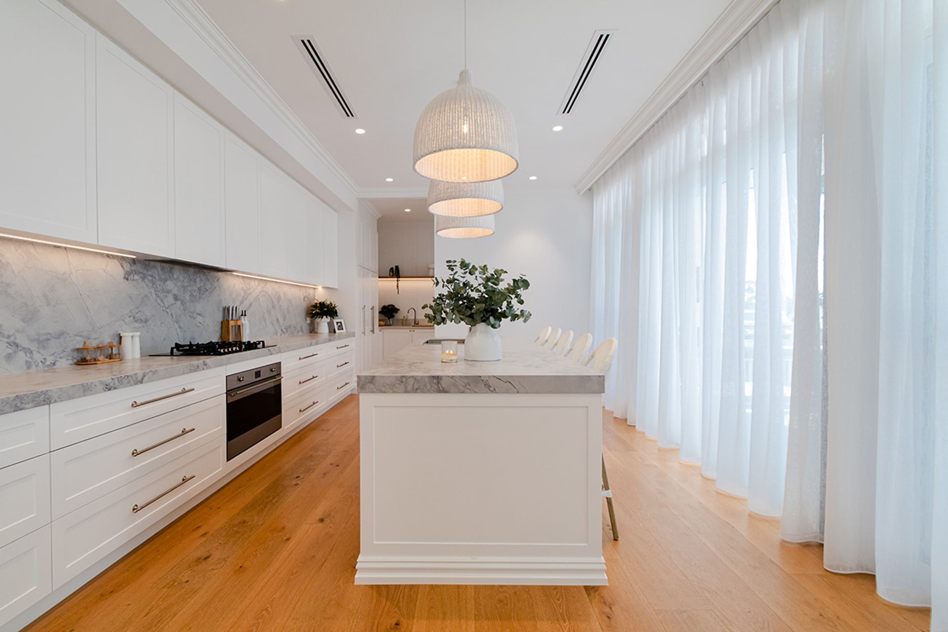 Super White Palazzo (Ultra Natural Range)