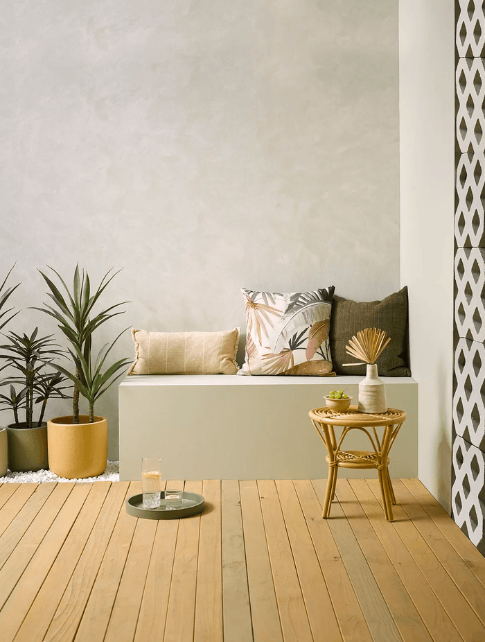 Outdoor patio colour scheme by Vanessa Nouwens