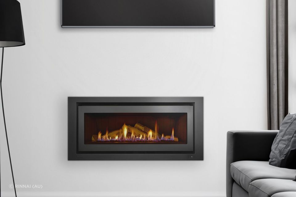 An incredible 5.5-star energy efficiency rating allows for guilt-free indulgence with the 1250 Gas Fireplace by Rinnai.