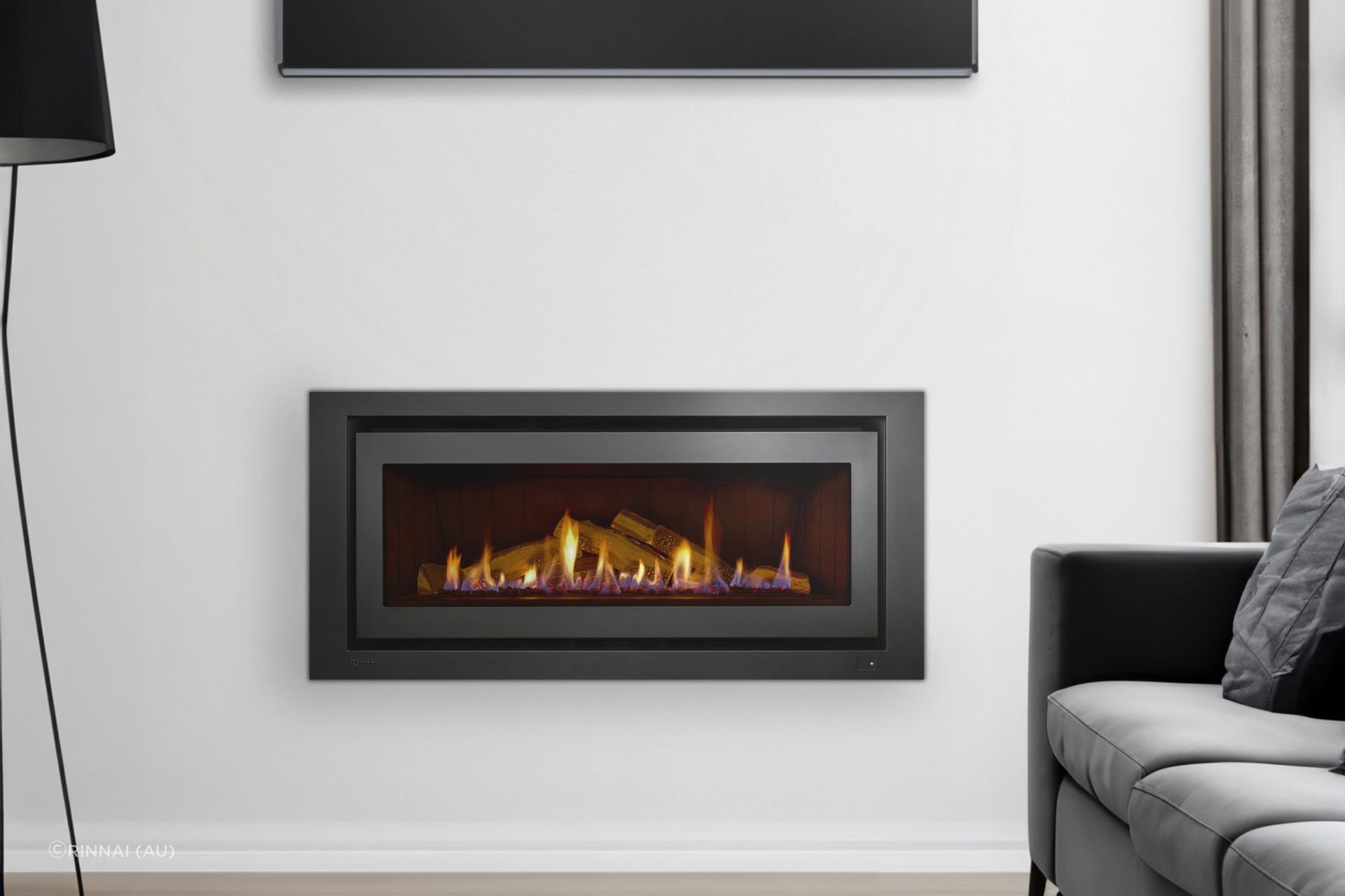 An incredible 5.5-star energy efficiency rating allows for guilt-free indulgence with the 1250 Gas Fireplace by Rinnai.