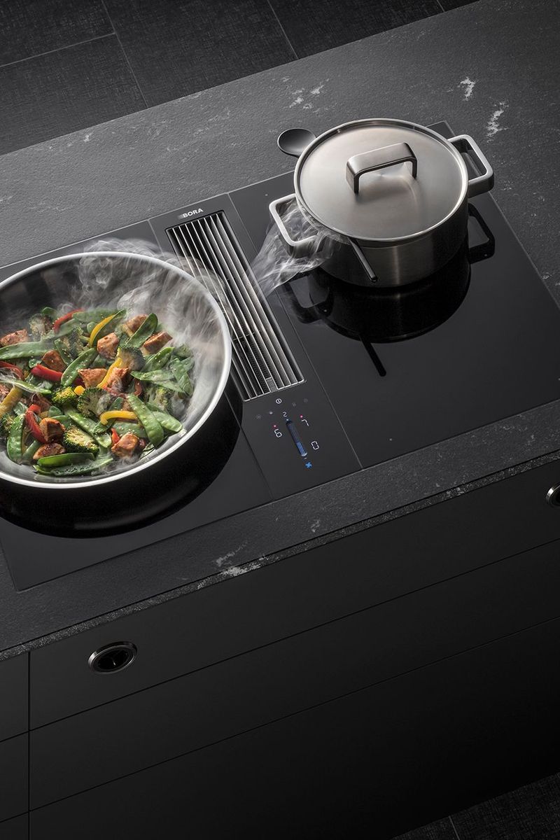 The BORA Classic 2.0 combined cooktop and extractor.