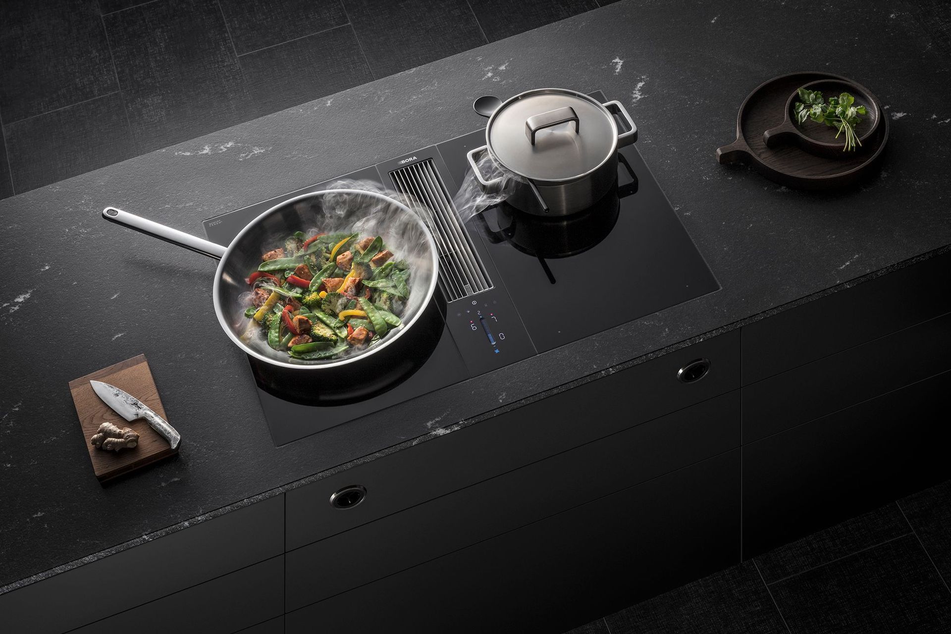 The BORA Classic 2.0 combined cooktop and extractor.