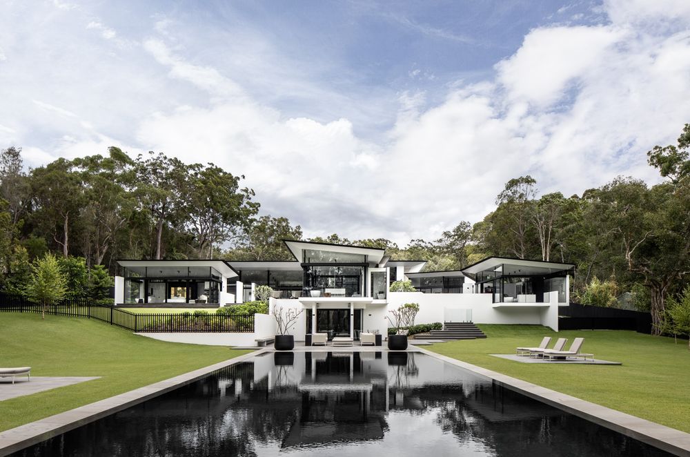 Noosa House by Robinson Architects | Photography by Felix Mooneeram