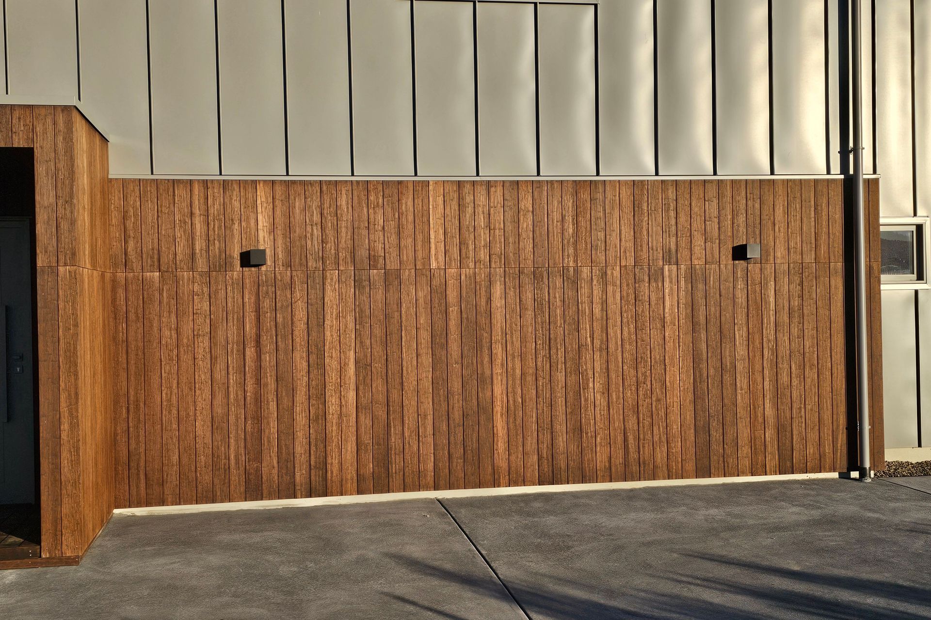 The material’s natural look and low-maintenance care routine also contribute to its sustainable status, with no need for chemical treatments or stains to achieve a gorgeous finish.