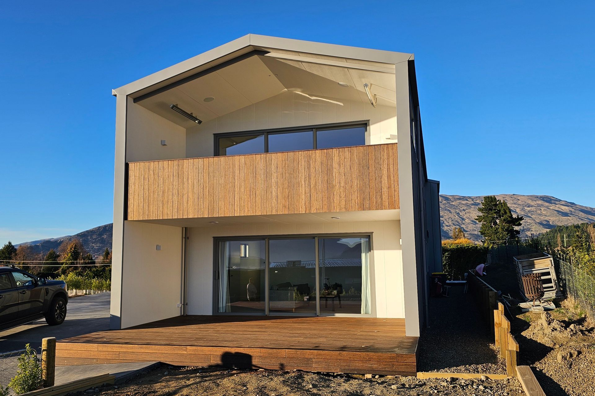 Bamboo X-treme Cladding and Decking was chosen for this Wanaka home thanks to its sustainability and durability.
