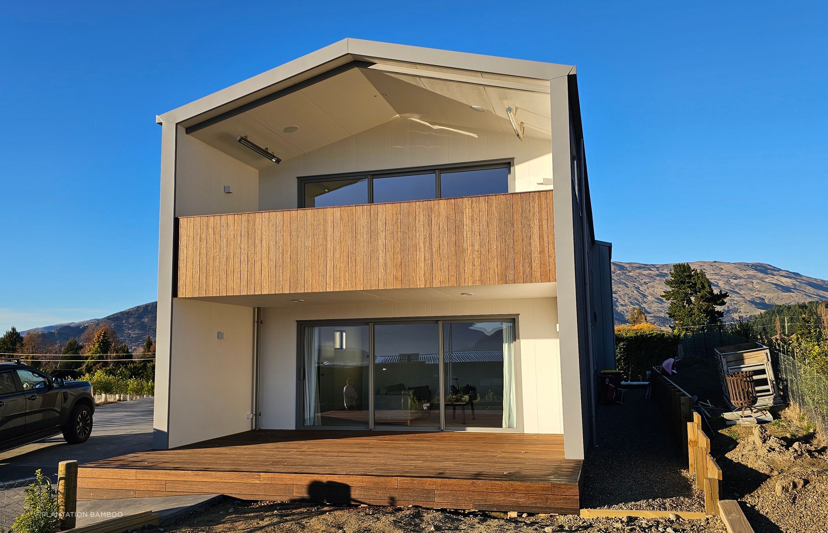 Bamboo X-treme Cladding and Decking was chosen for this Wanaka home thanks to its sustainability and durability.