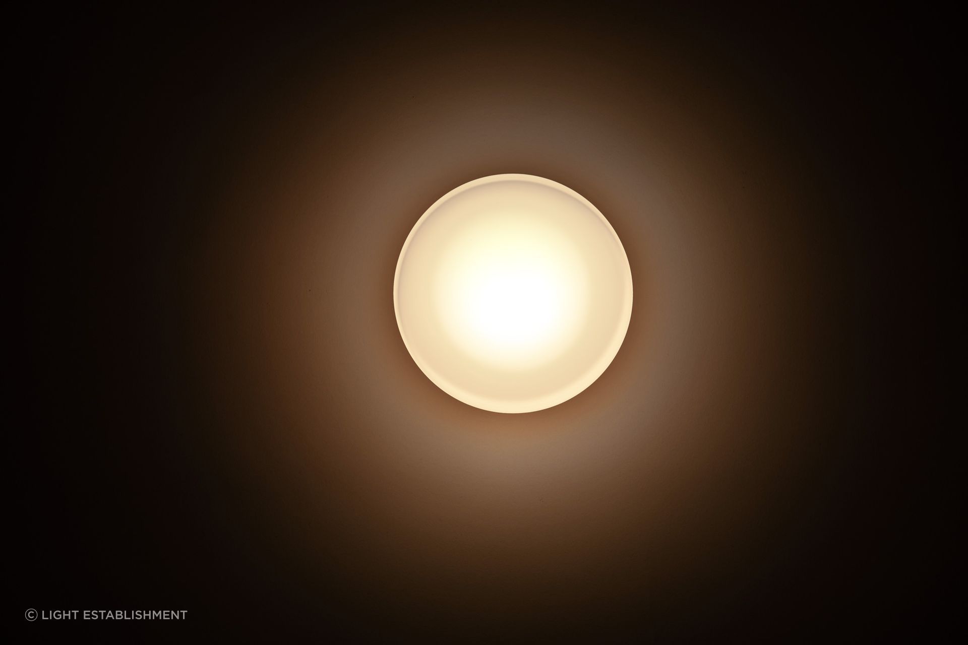 Flat White W1 is your everyday light, suitable for wall applications and bathroom mirrors.