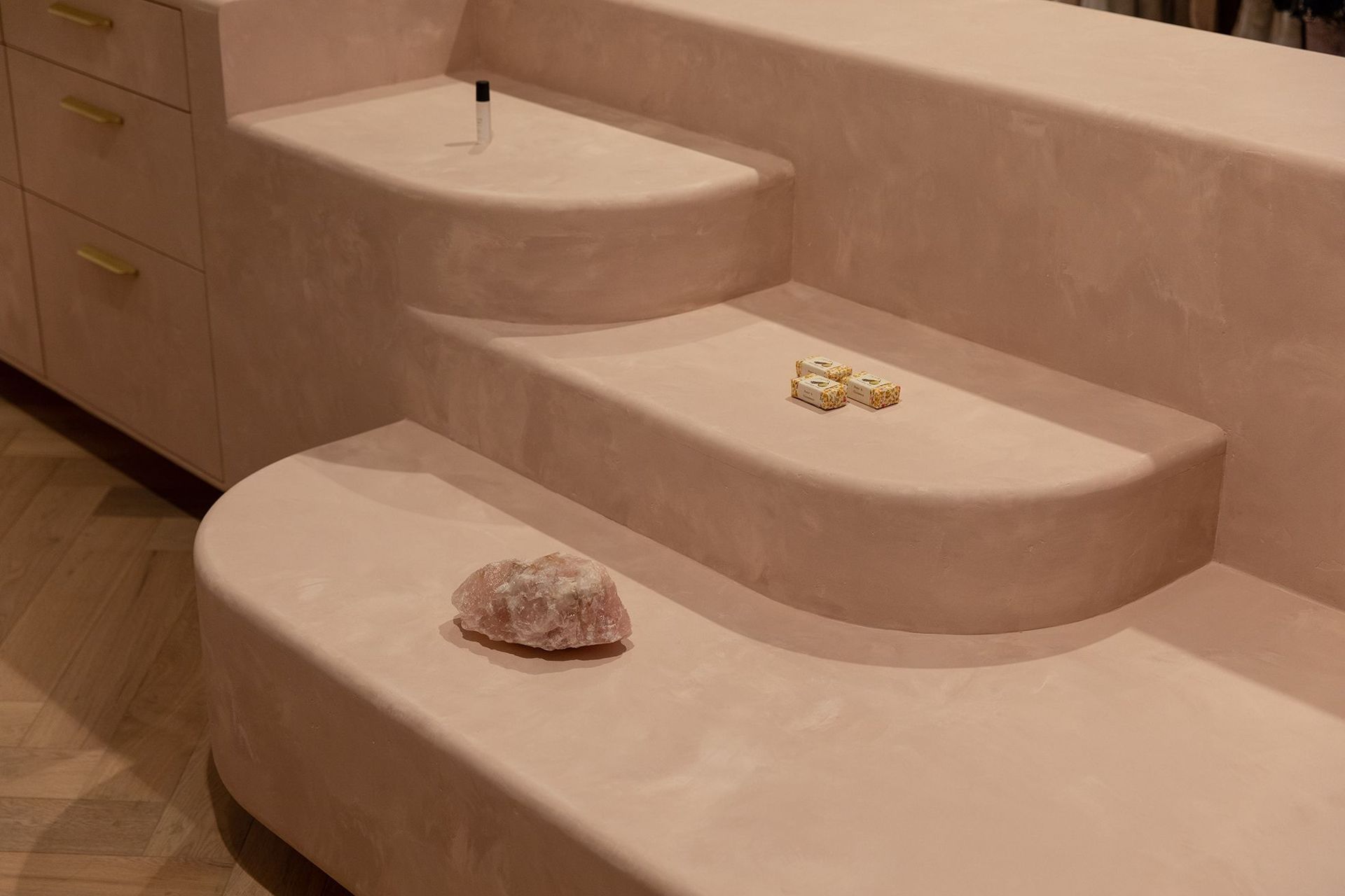 Polished plaster: A definitive guide on the sophisticated wall finish