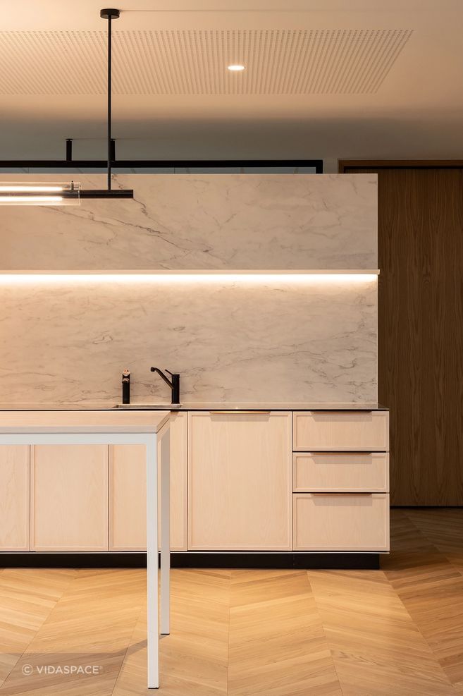 Level 17, Private Offices HSBC Tower by Warren and Mahoney | Italian Collection Pallido Chevron Timber Flooring