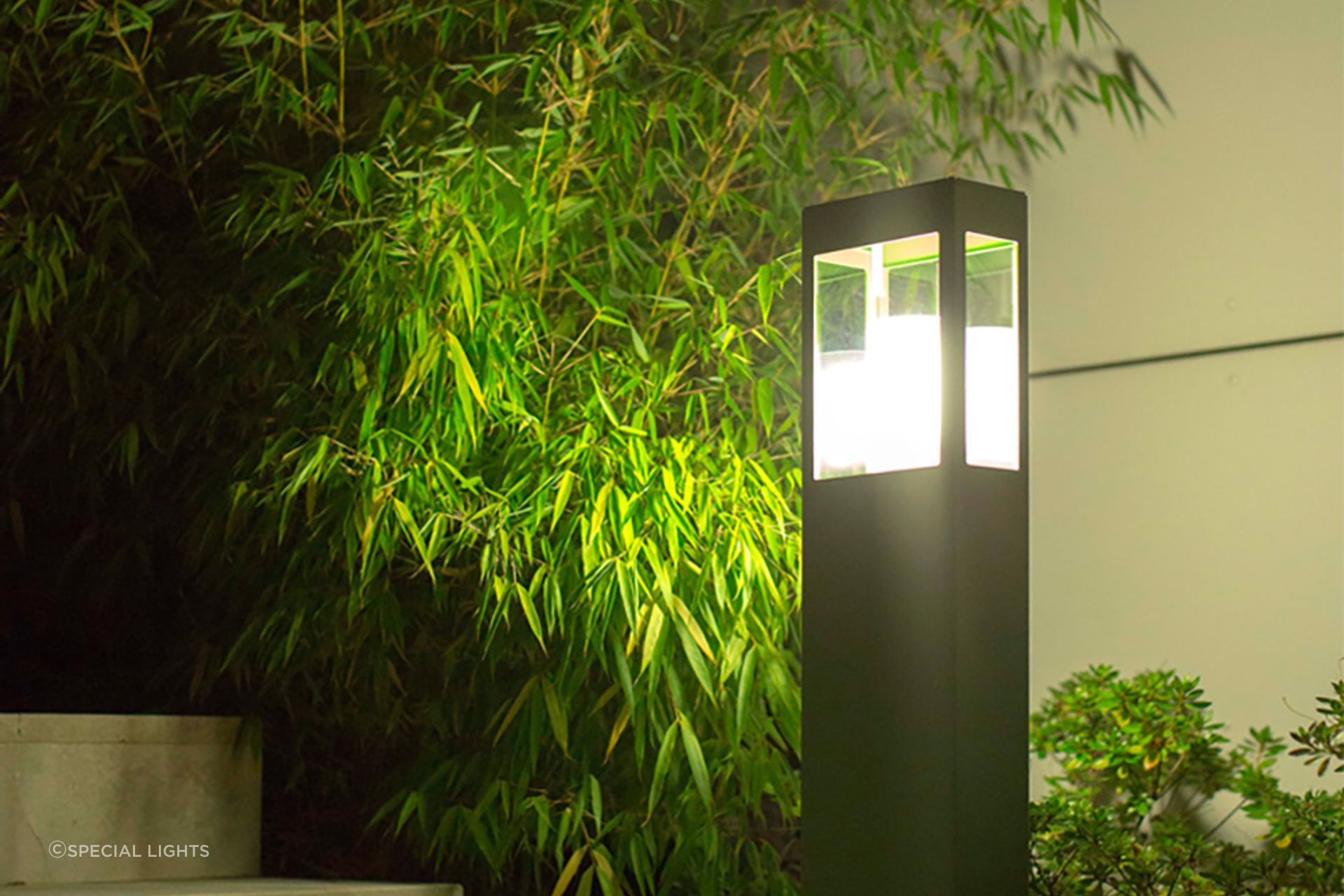 Brick Model 3 | Bollard Light
By Special Lights