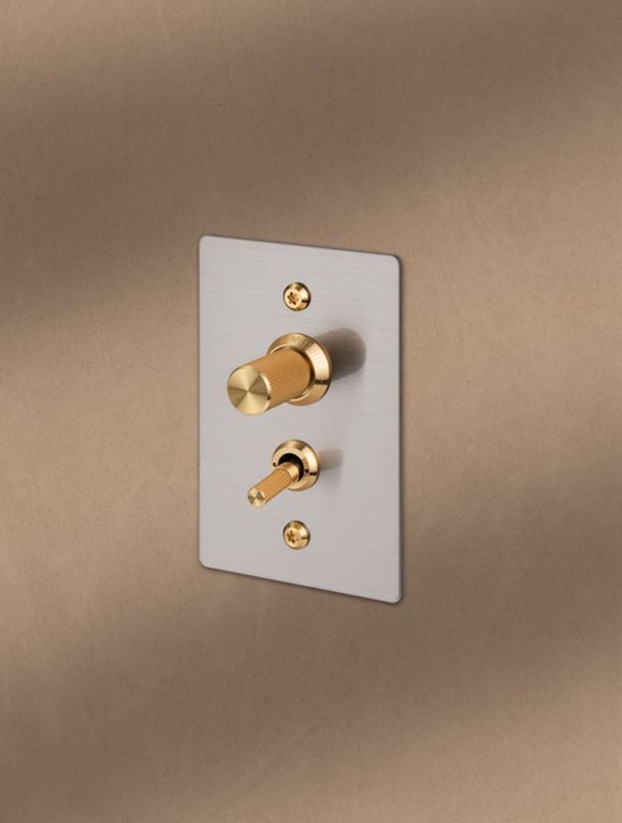 ANZ2GCustomVerticalSteel-Brass-Wall.jpg