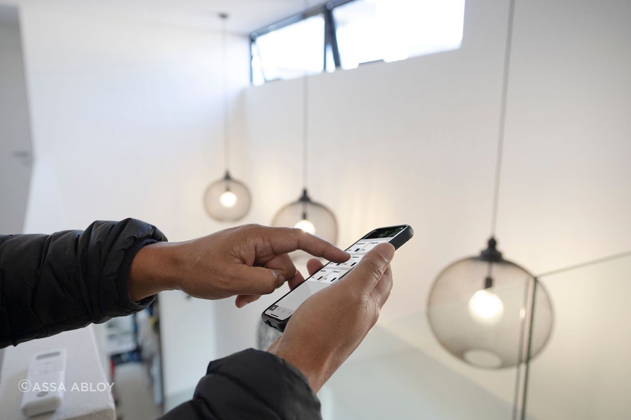 Full control of the Yale Aeron window actuators with the Yale Home App.