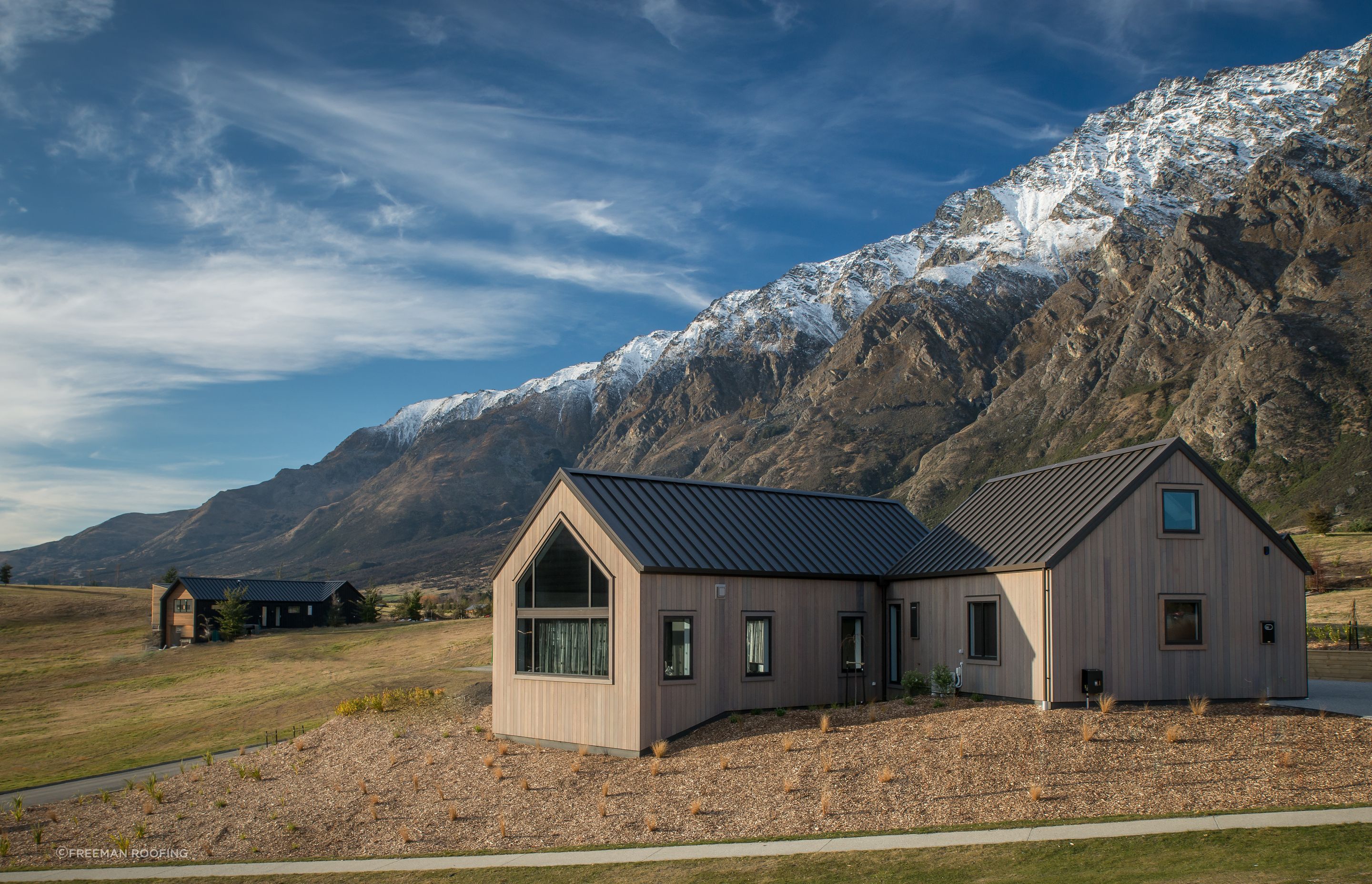 Without the need to drill penetrations into the roof during installation, the result is a sophisticated, seamless design.