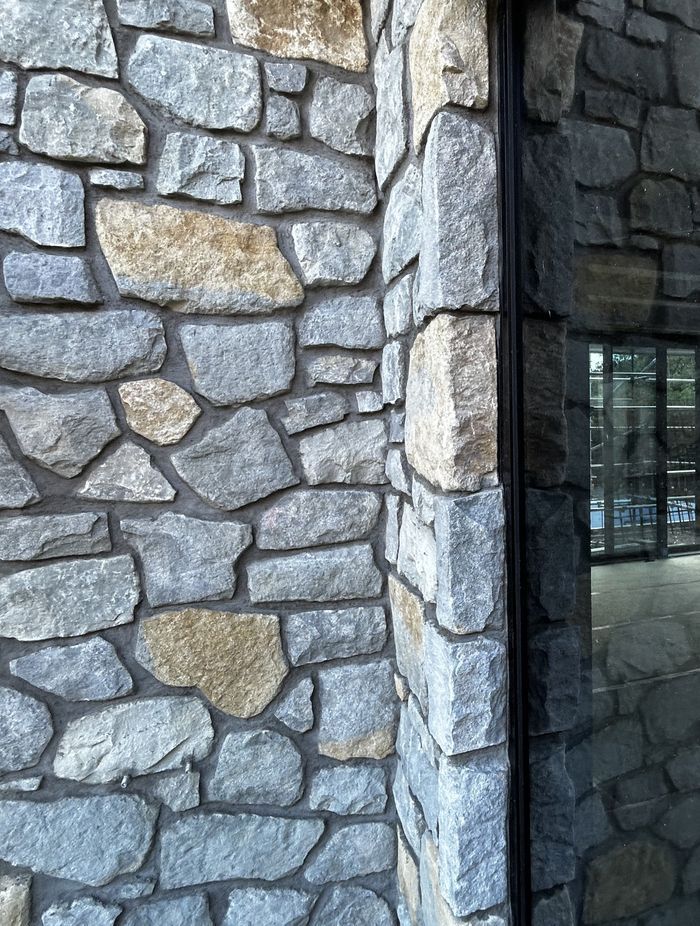 An uncommon blend of Grey and 'Two-tone' limestone