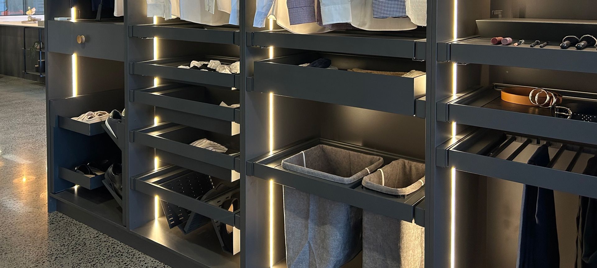 SIGE Kaos Wardrobe System from Wilson &amp; Bradley
