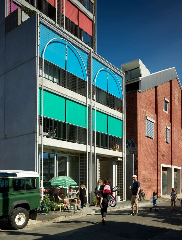 Residents can adjust their screens to control the sun and their privacy.