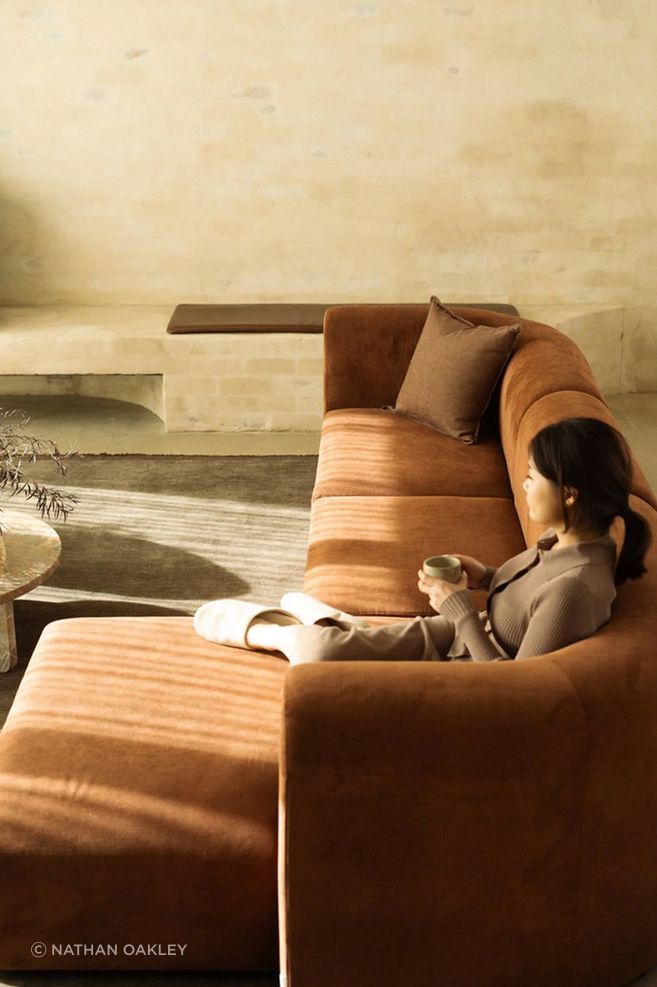 BERGSOFA3900x.jpg