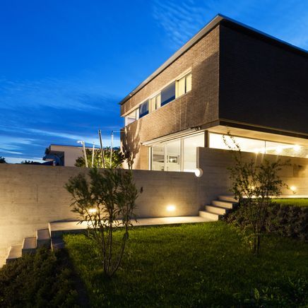 How to choose outdoor lighting for your home