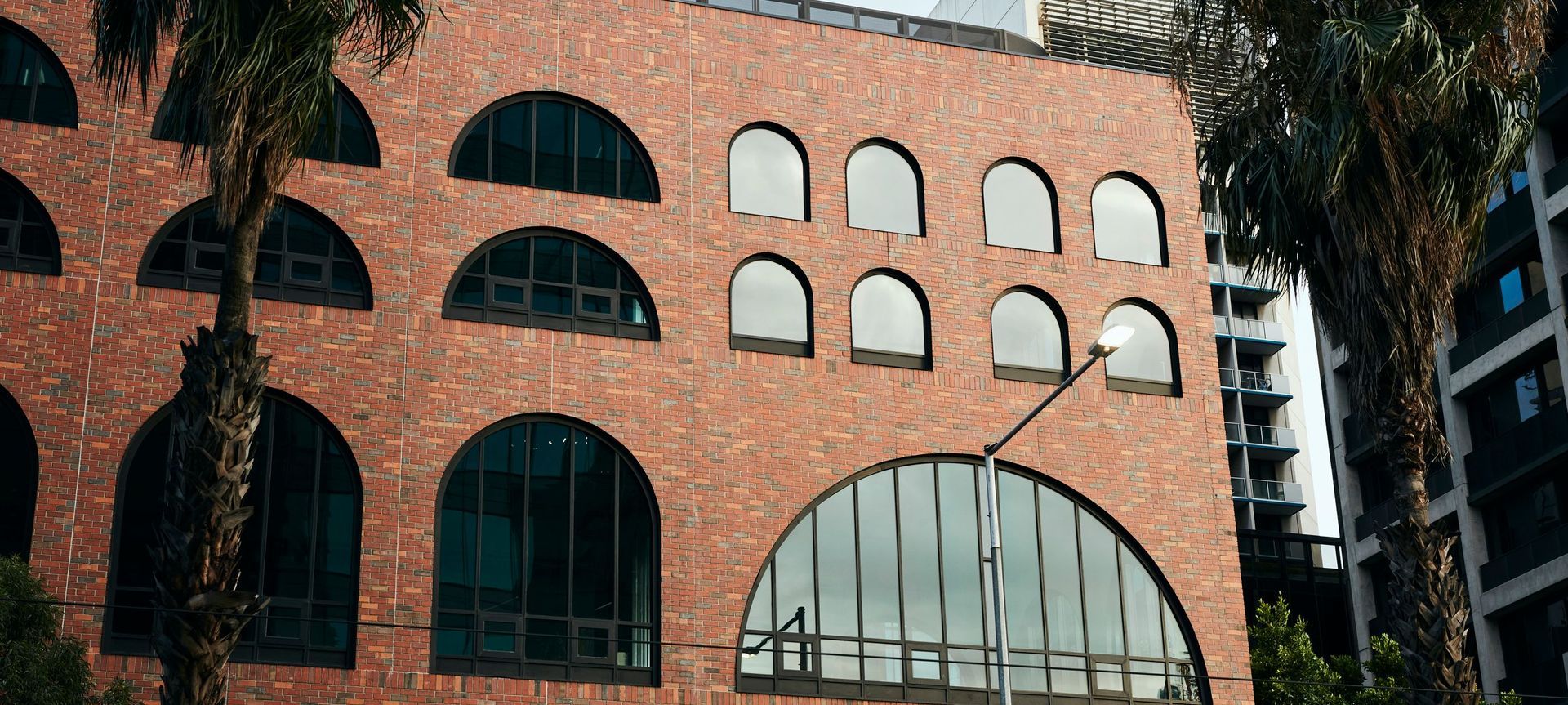 Escala NewQuay brings the quintessentially-Melbourne laneway design and thinking to Docklands thanks to Robertson's Façade Systems.