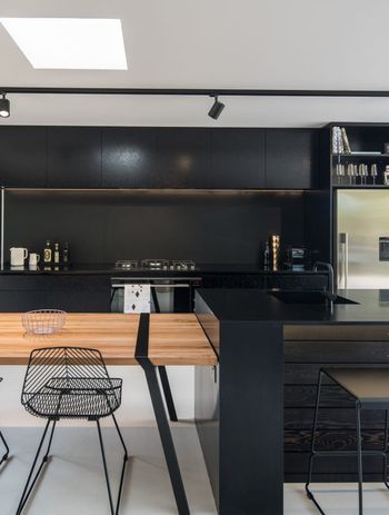 CorianDeepNocturnekitchenbyEvelynMcNamara1.jpg