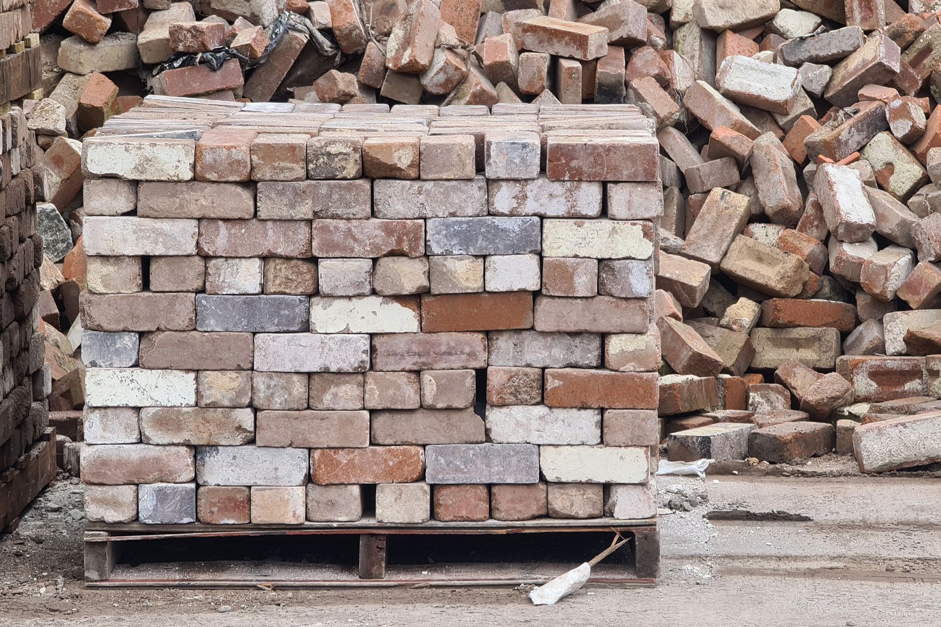 Before being used in ZZ Top House, the brick blend was carefully selected.