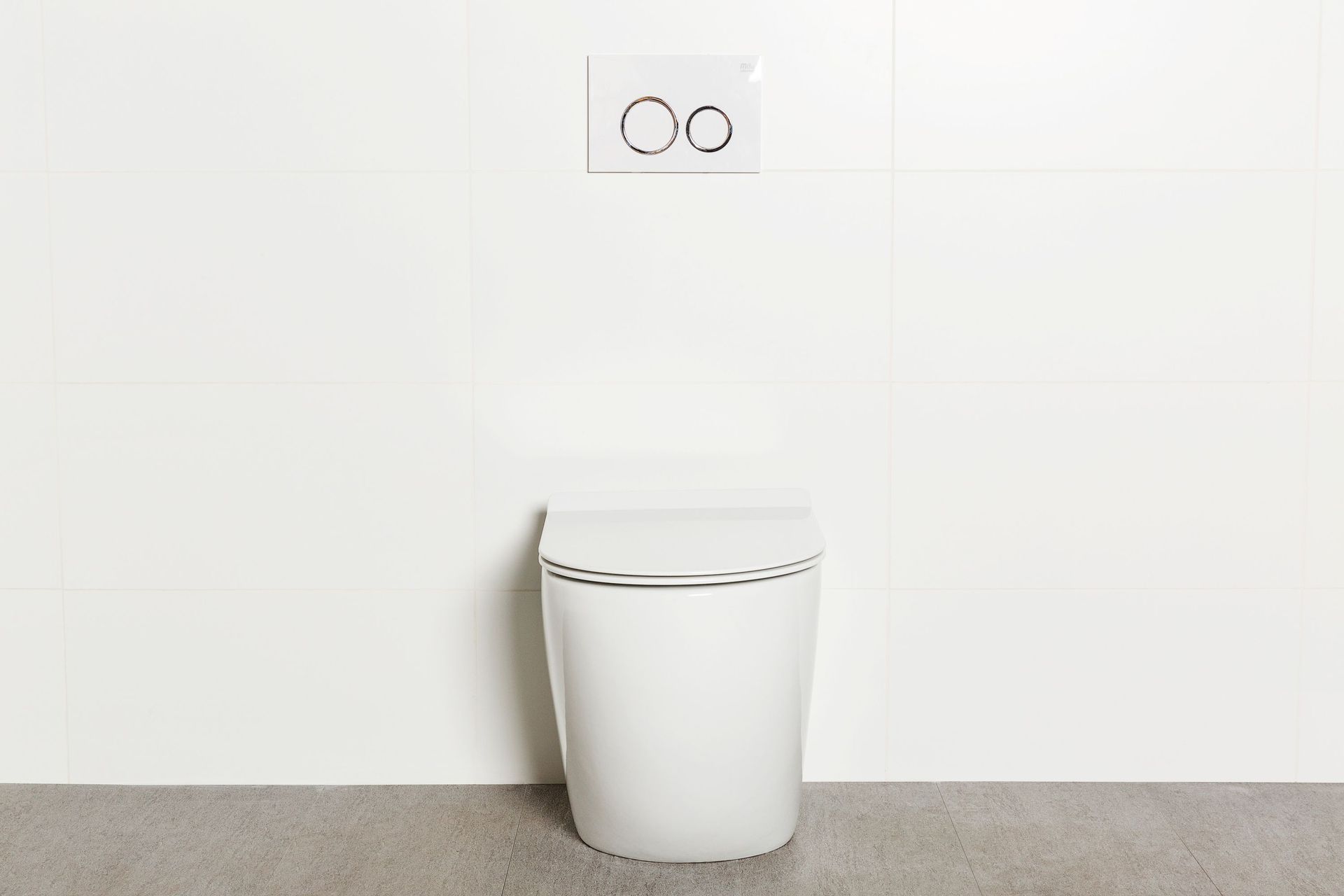 The Milu Odourless Crest Toilet uses award-winning ventilation technology, eliminating odours at the source.